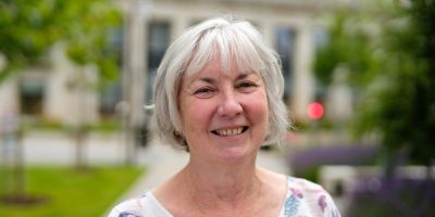 Leeds physicist wins top UK polymer science prize