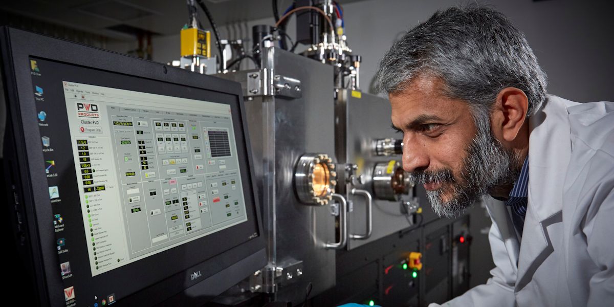 Integrated Photonics Laboratory opens at University of Leeds