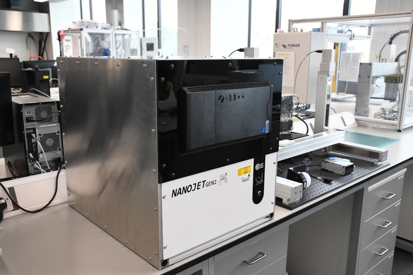 A nanojet printer