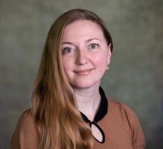 Svetlana mazhurnaya headshot
