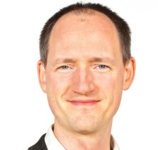 Headshot of Professor Philipp Hoffmann