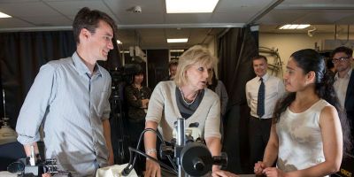 Minister impressed by University’s quantum cascade laser