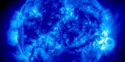 NASA image of the Sun's magnetic field. Image courtesy of SOHO (ESA & NASA)