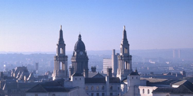 Panorama view of Leeds Town Hall and Civic Hall