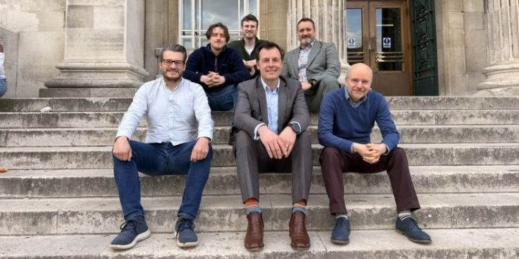 School of Chemistry polyester dye spinout SwitchDye secures industry partner