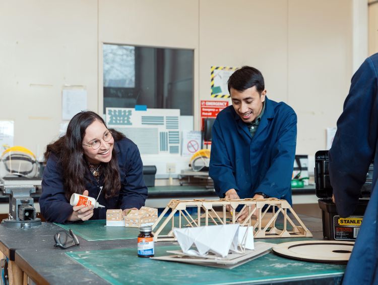 Image of PhD student Karen in a modelling lab