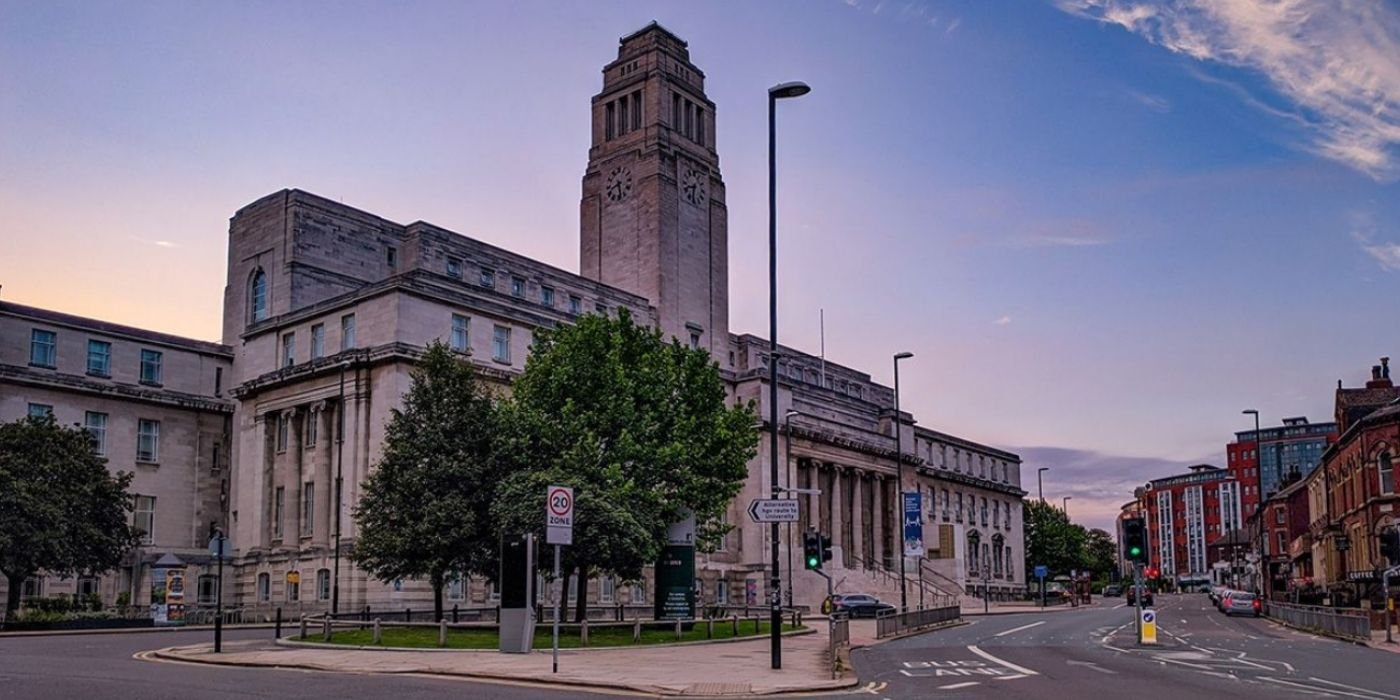 A photograph of the Parkinson Building part of the University of Leeds photographed at dusk.